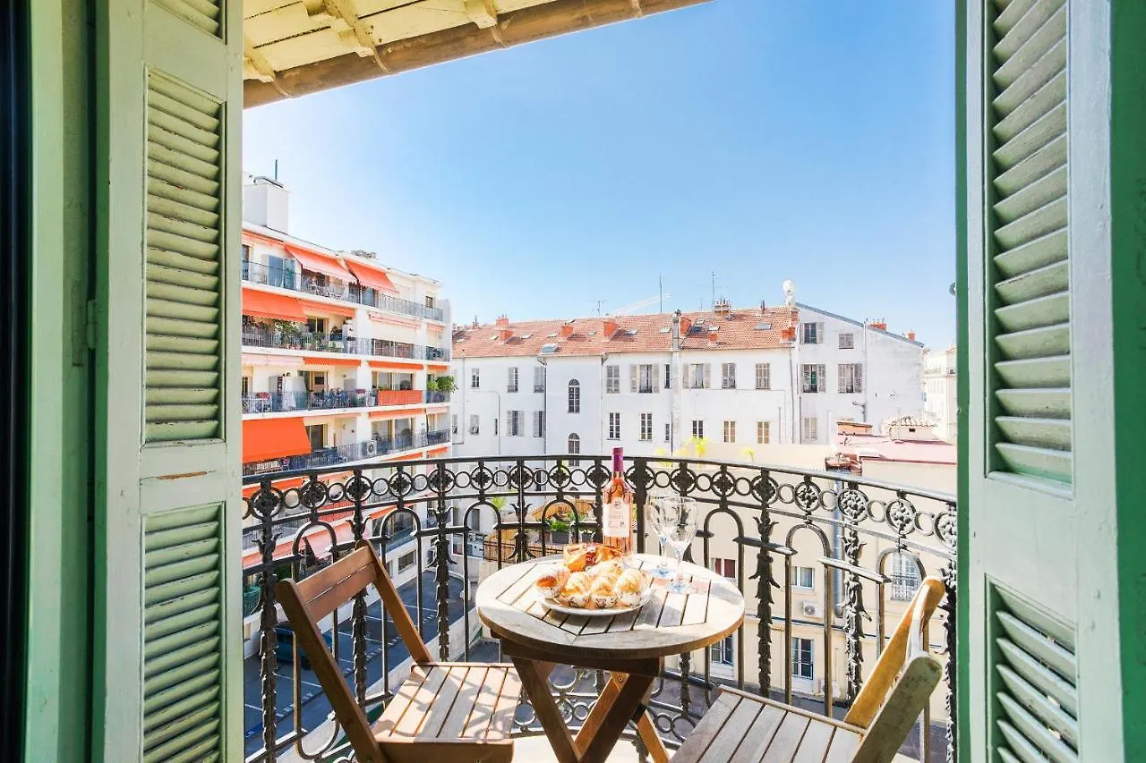 Apartment Lung Arno Ap4300 By Riviera Holiday Homes Nice